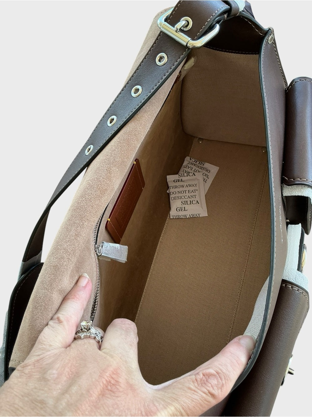 Coach Cargo Tabby 36 Shoulder Bag in Natural Grain Leather