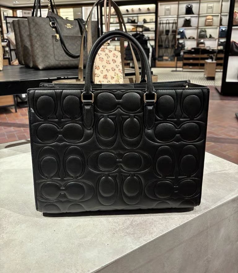 Coach Maggie Large Tote Bag in Signature Leather Black/Gold